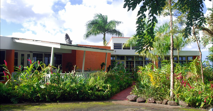 entrance to vacation villa rental Hermosa in Puerto Rico near el yunque